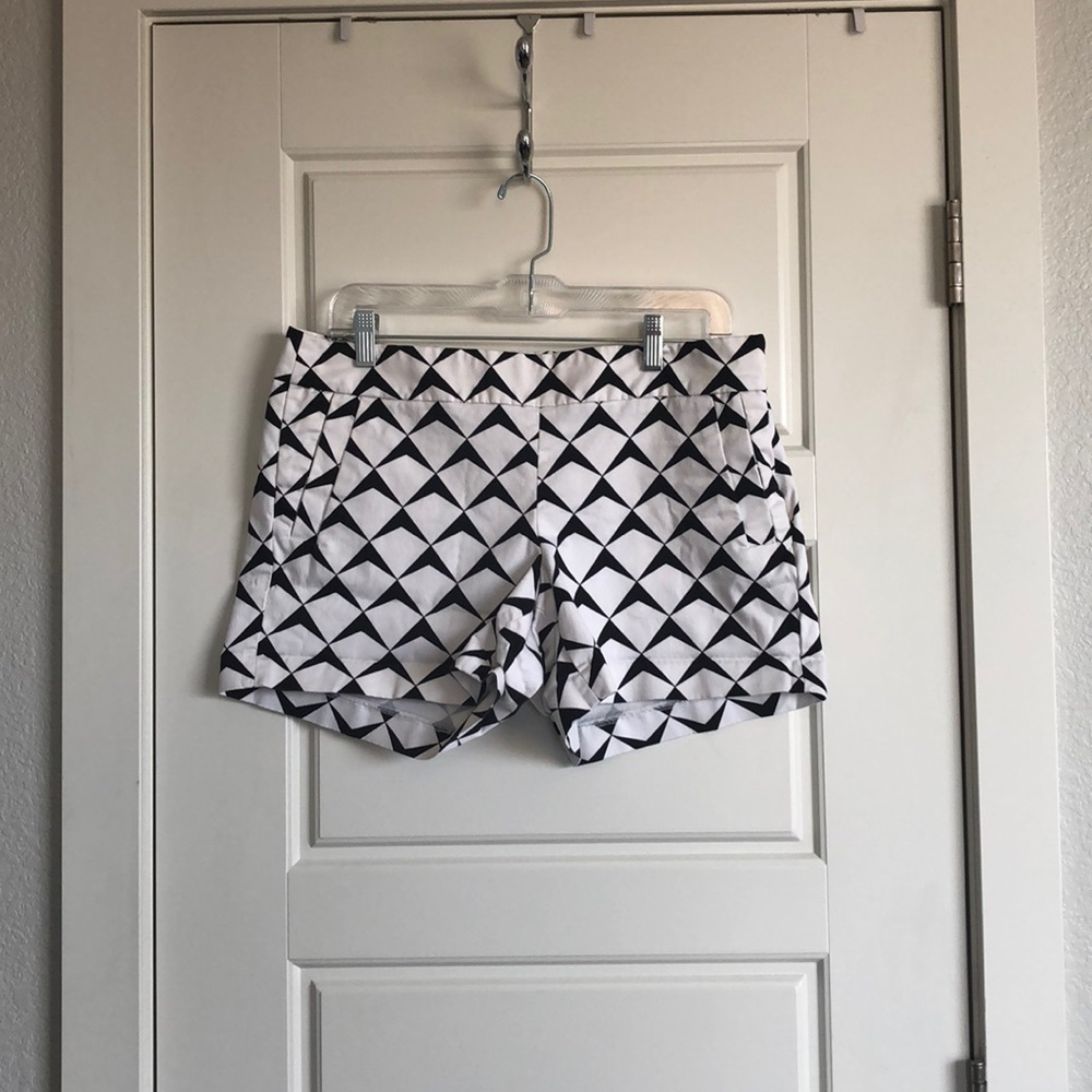 Geometric shorts